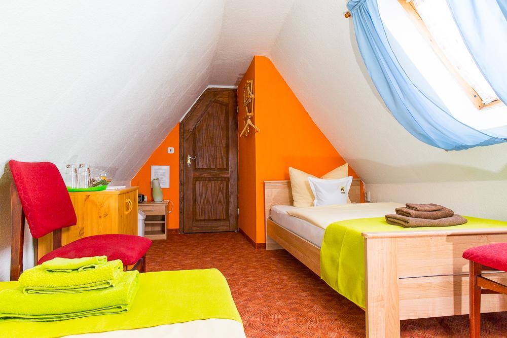 Kraeuterhotel Garni Zur Klostergrotte Nohra  المظهر الخارجي الصورة