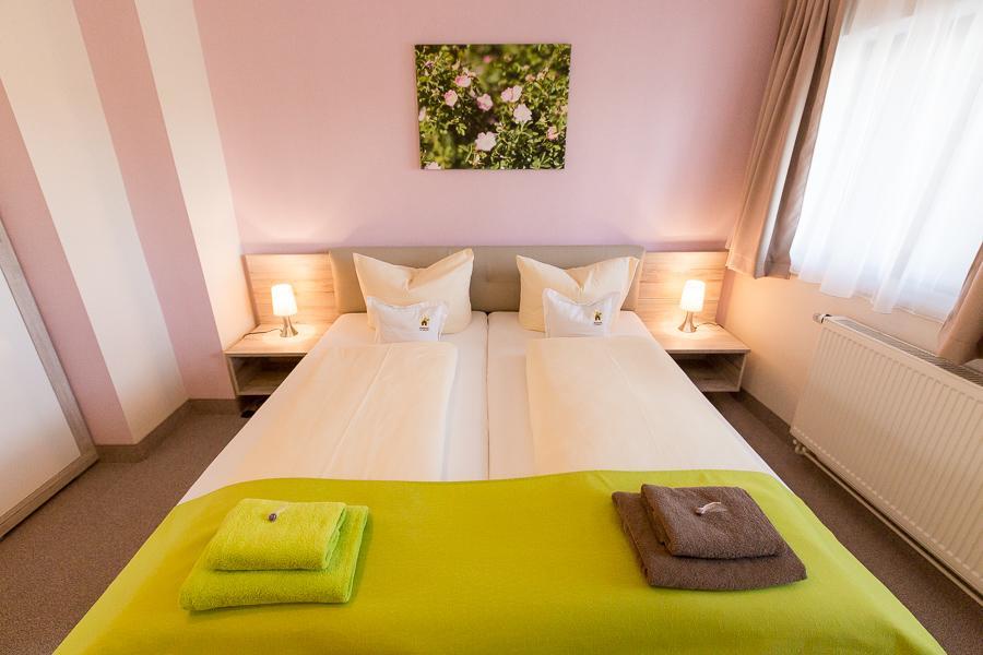 Kraeuterhotel Garni Zur Klostergrotte Nohra  المظهر الخارجي الصورة